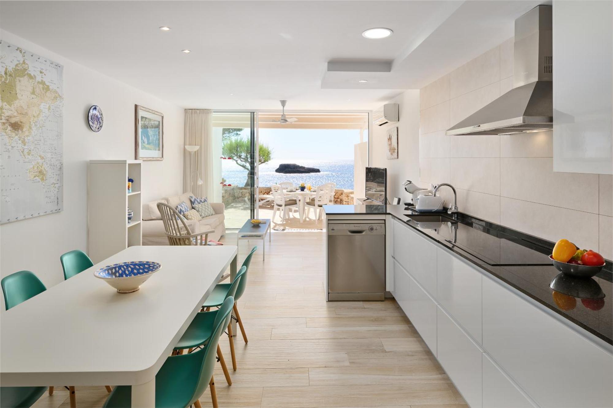 Sea Frontline Apartment 'Faraona'. Pool. Wifi 산타니 외부 사진